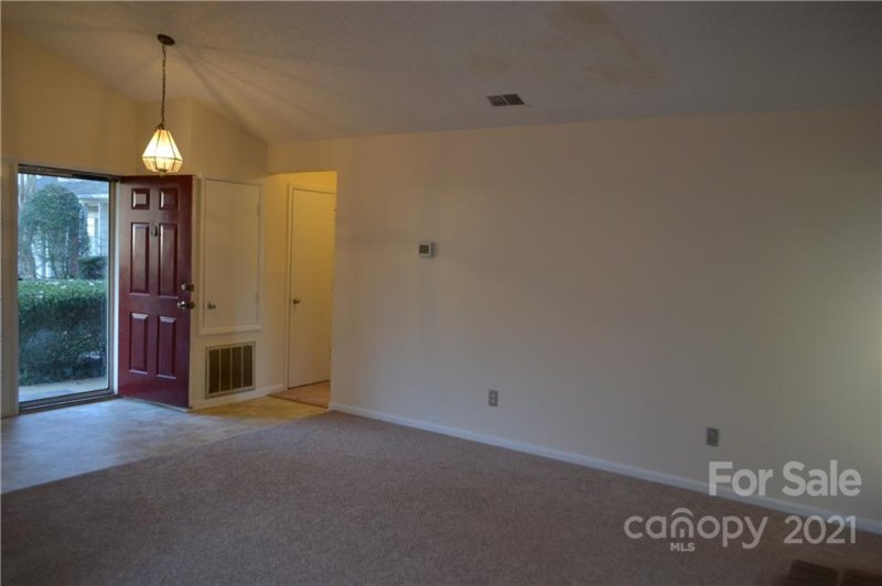 Property image 5 at 819 Sardis Cove Drive, Charlotte, NC 28270