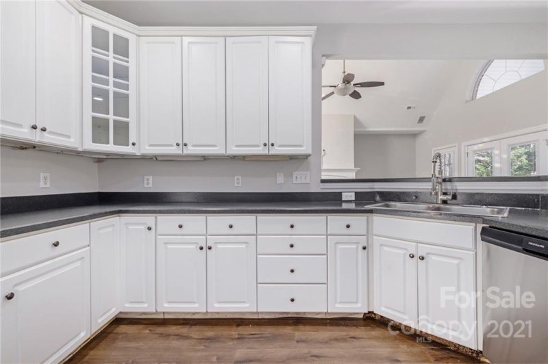 Property image 2 at 601 Trailing Rock Drive, Charlotte, NC 28214