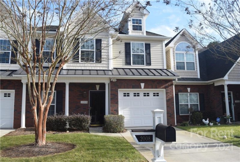 Property image 2 at 2008 Talbot Lane, Hickory, NC 28602