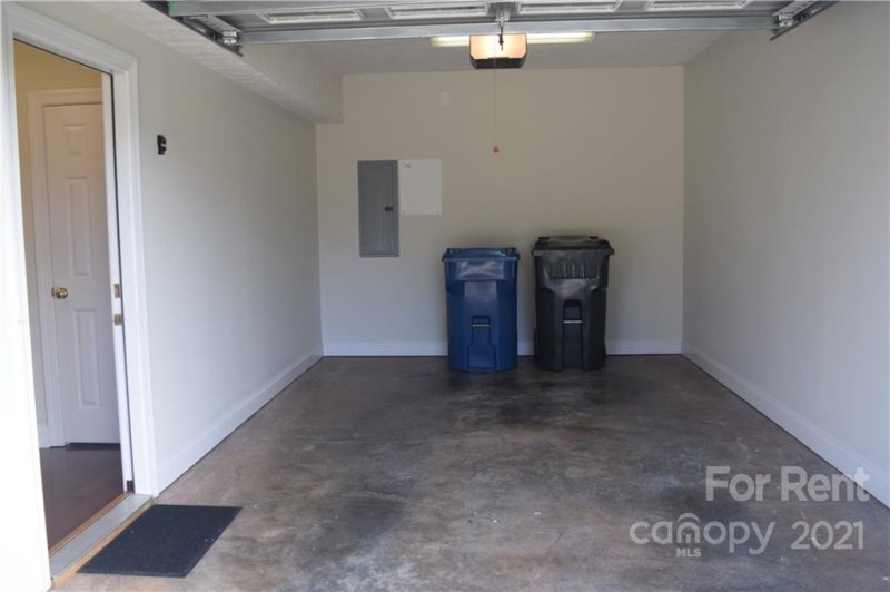 Property image 5 at 2008 Talbot Lane, Hickory, NC 28602