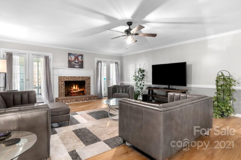 Property image 4 at 6837 Van De Rohe Drive, Charlotte, NC 28215