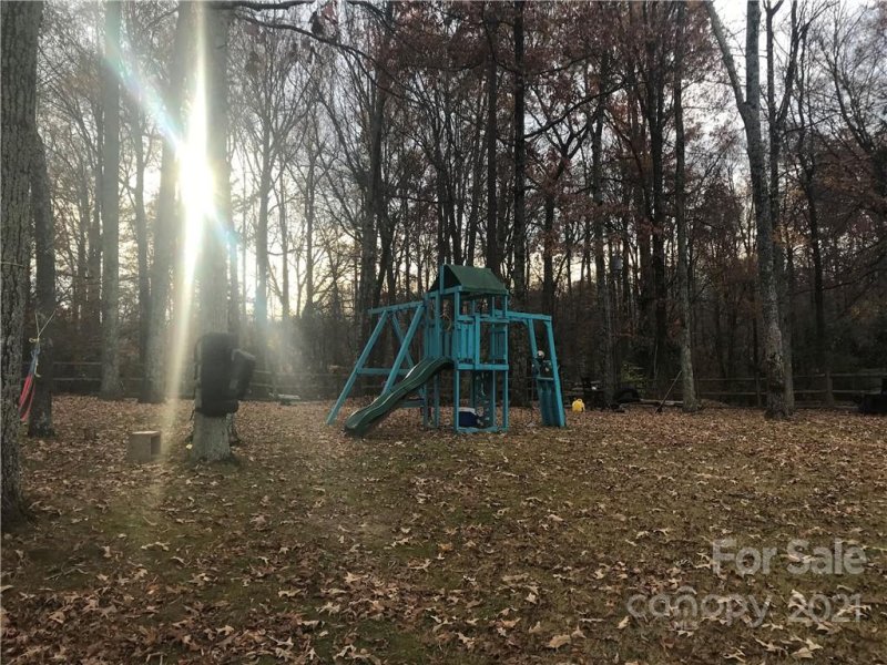 Property image 5 at 2426 Rob Roy Court, Charlotte, NC 28208