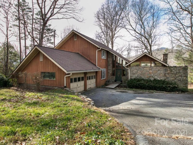 Property image 2 at 14 Holly Lane, Asheville, NC 28806