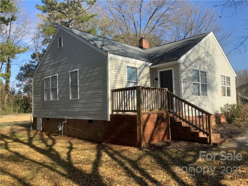 Property image 2 at 6013 Carver Boulevard, Charlotte, NC 28269