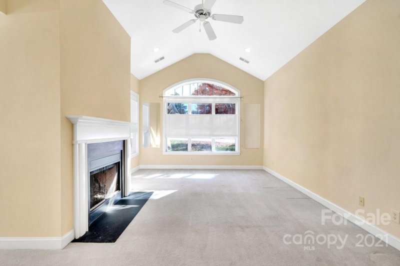 Property image 5 at 10630 Fortuna Court, Matthews, NC 28105