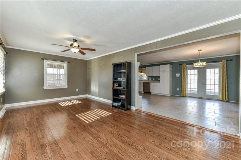 Property image 5 at 1135 Carolina Circle, Statesville, NC 28677