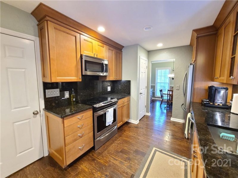 Property image 2 at 7 Muirfield Circle, Arden, NC 28704