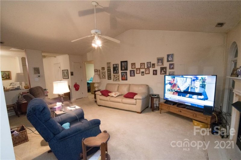 Property image 5 at 7650 Eastbourne Road, Charlotte, NC 28227