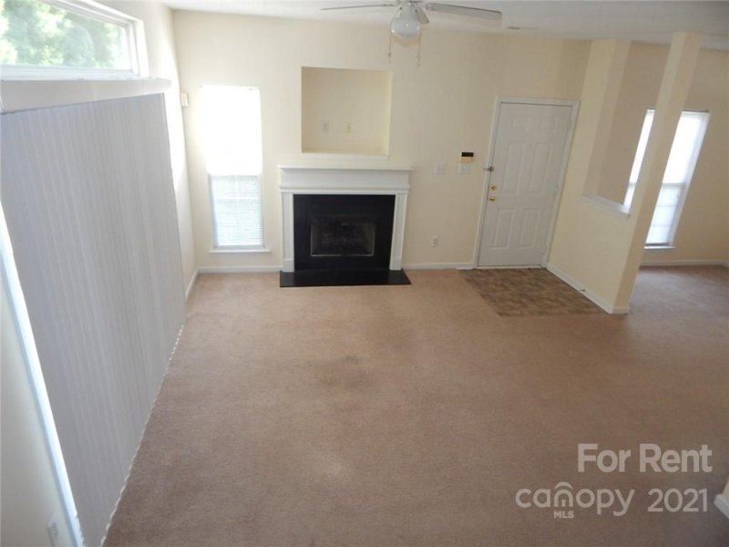 Property image 4 at 9327 Kimmel Lane, Charlotte, NC 28216