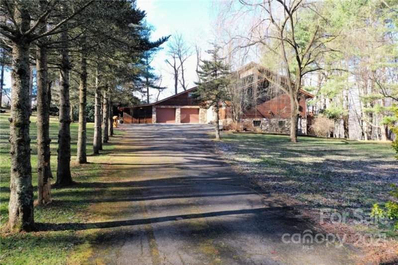 Property image 2 at 390 Echo Drive, Waynesville, NC 28786