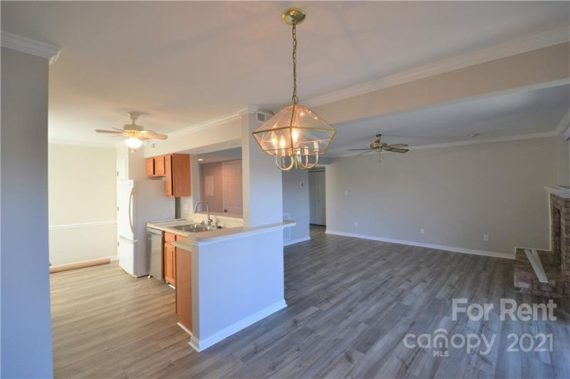 Property image 4 at 5833 Harris Grove Lane, Charlotte, NC 28212