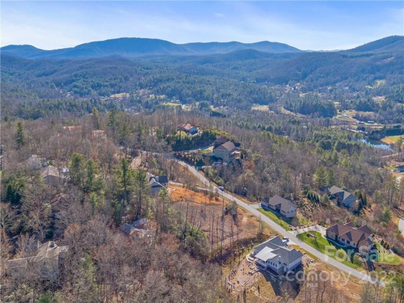 Property image 2 at 441 Crystal Heights Drive, Hendersonville, NC 28739