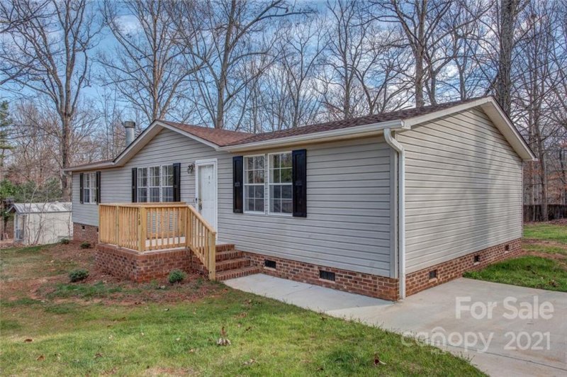 Property image 3 at 120 Lansdale Avenue, Lincolnton, NC 28092