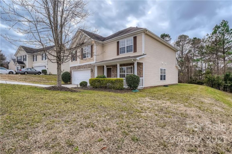 Property image 3 at 1418 Key Ridge Court, Charlotte, NC 28216