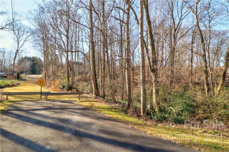 Property image 2 at 3307 Lancaster Drive, Statesville, NC 28625