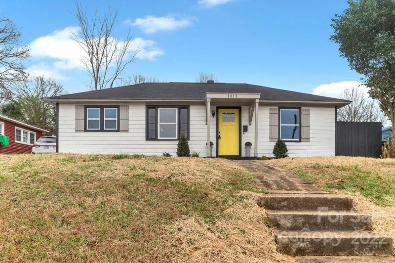 2012 Double Oaks Road