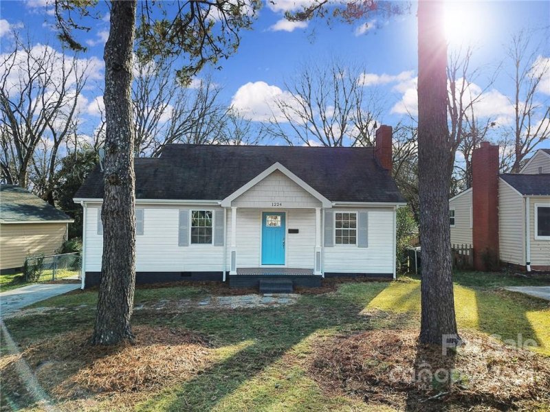 Property image 2 at 1224 Dade Street, Charlotte, NC 28205