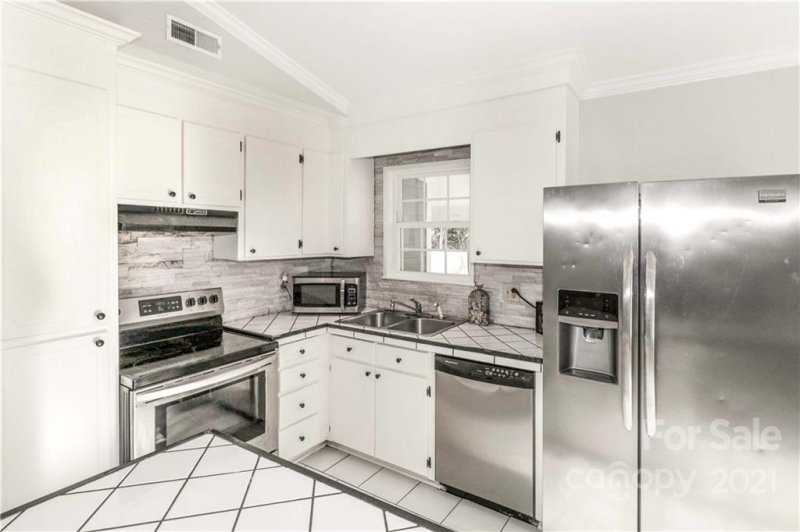 Property image 4 at 5336 Great Wagon Road, Charlotte, NC 28215