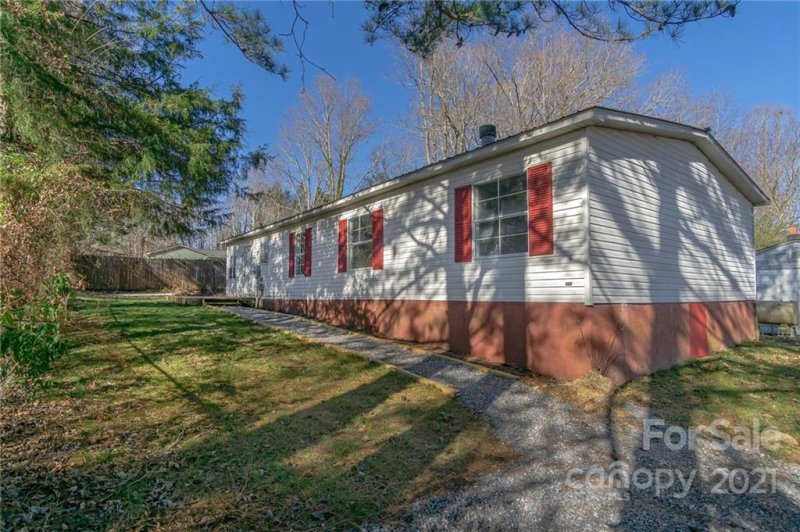 Property image 3 at 108 Altamahaw Avenue, Black Mountain, NC 28711