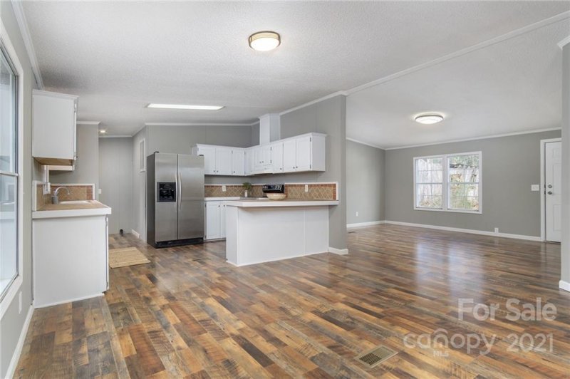 Property image 5 at 108 Altamahaw Avenue, Black Mountain, NC 28711