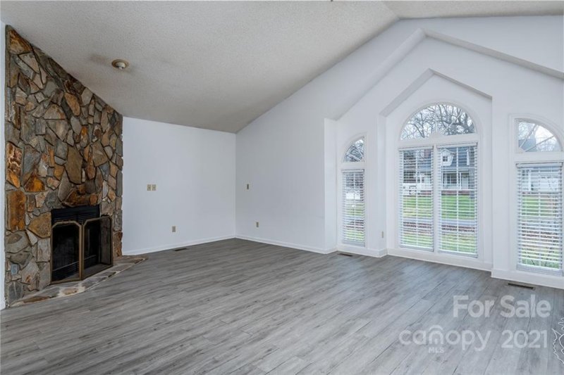 Property image 5 at 1715 Indian Springs Drive, Conover, NC 28613