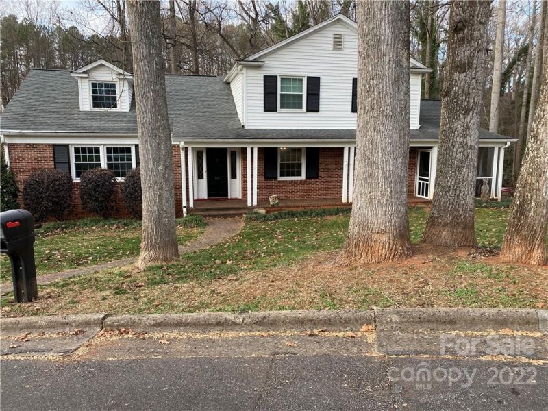 Property image 4 at 224 Oakland Circle, Newton, NC 28658