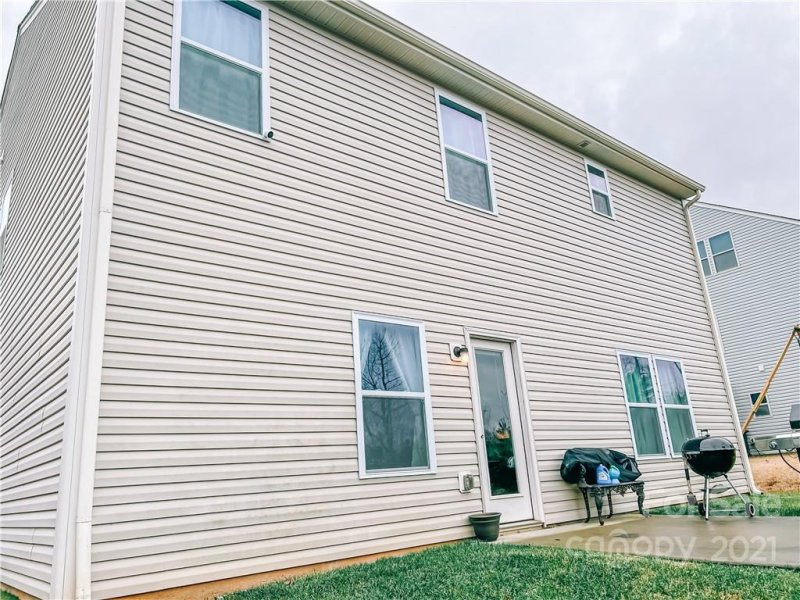 Property image 3 at 2208 Lake Vista Drive, Mount Holly, NC 28120