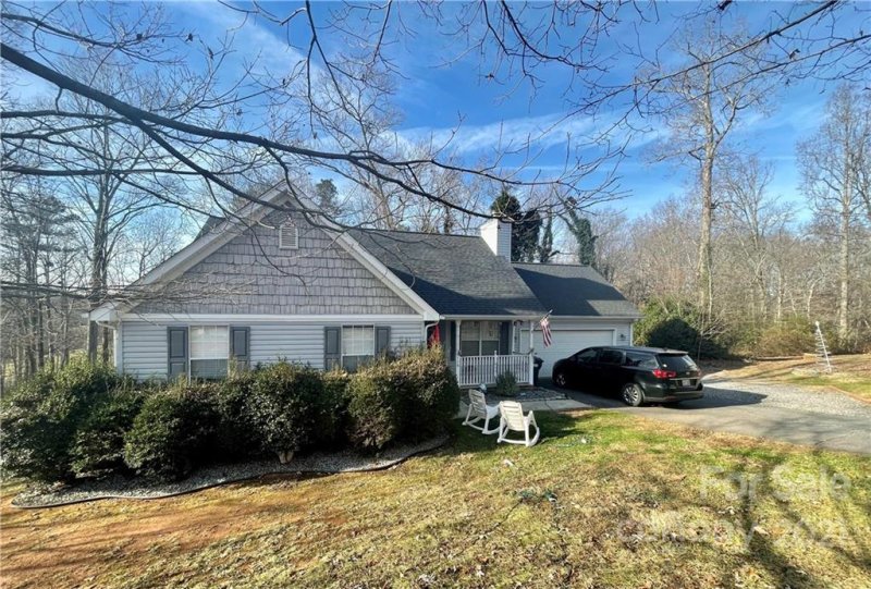 Property image 3 at 116 Gatwick Court, Statesville, NC 28677