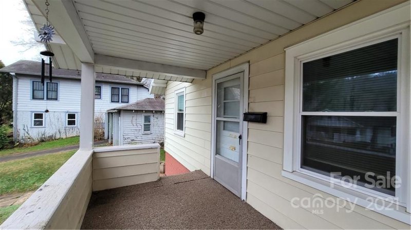 Property image 2 at 6 Cornelia Street, Asheville, NC 28801