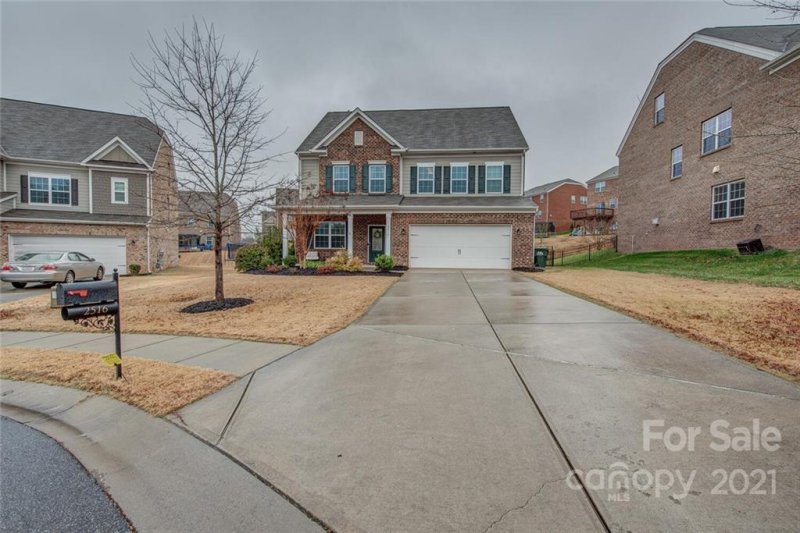 Property image 2 at 2516 Wellshire Court, Gastonia, NC 28056