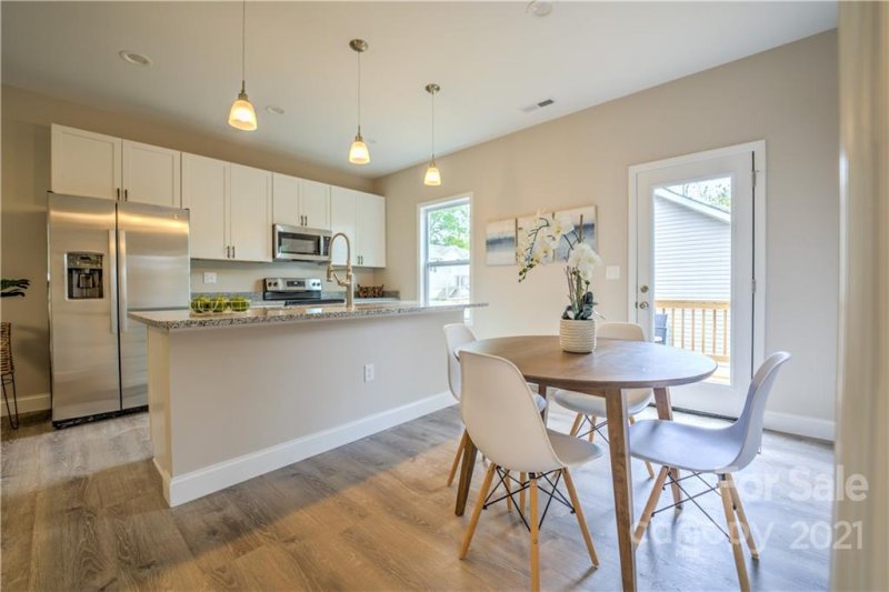 Property image 3 at 119 Ramblewood Drive, Asheville, NC 28805