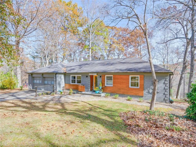 Property image 2 at 50 Ferncliff Drive, Asheville, NC 28805