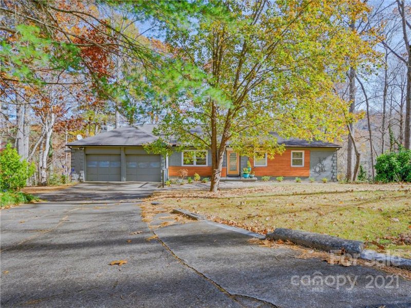 Property image 3 at 50 Ferncliff Drive, Asheville, NC 28805