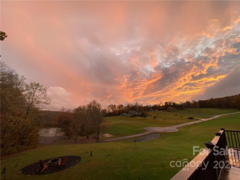 Property image 2 at 185 Grand Oaks Drive, Hendersonville, NC 28792