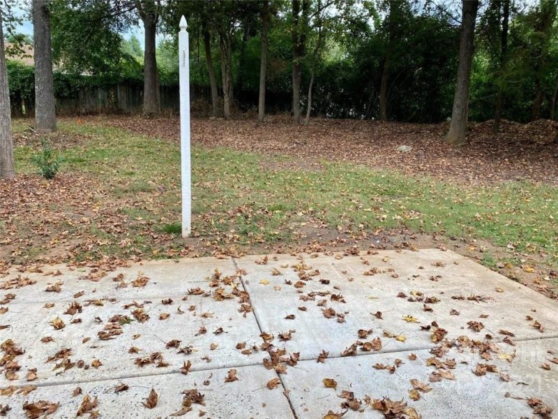 Property image 2 at 8109 Meadowdale Lane, Charlotte, NC 28227