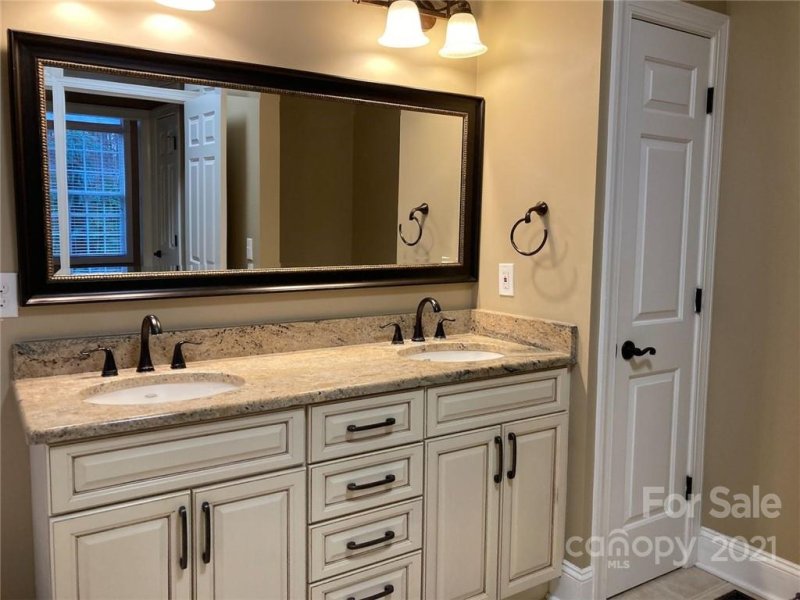 Property image 2 at 3865 Granite Street, Terrell, NC 28682