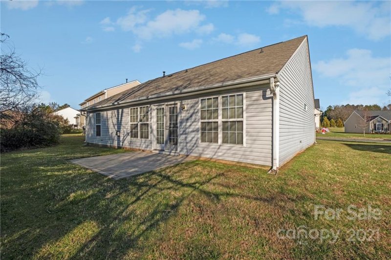 Property image 4 at 6705 Iron Brigade Lane, Charlotte, NC 28269