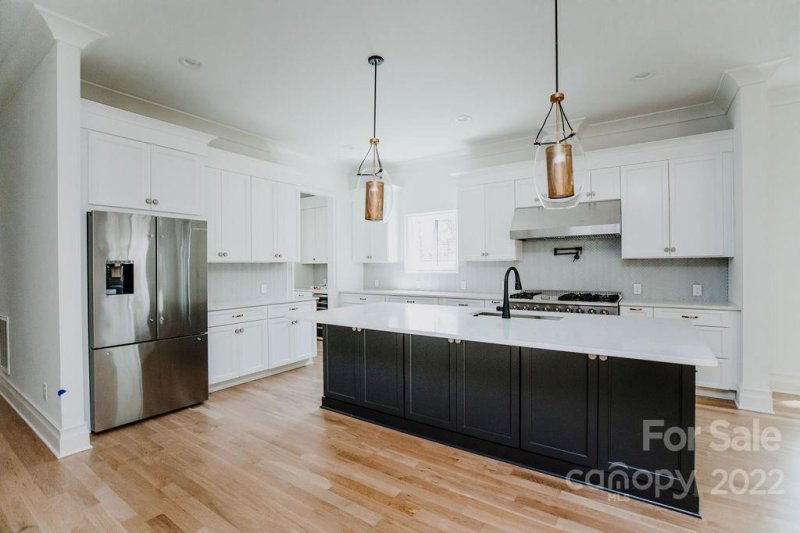 Property image 4 at 1410 Downs Avenue, Charlotte, NC 28205