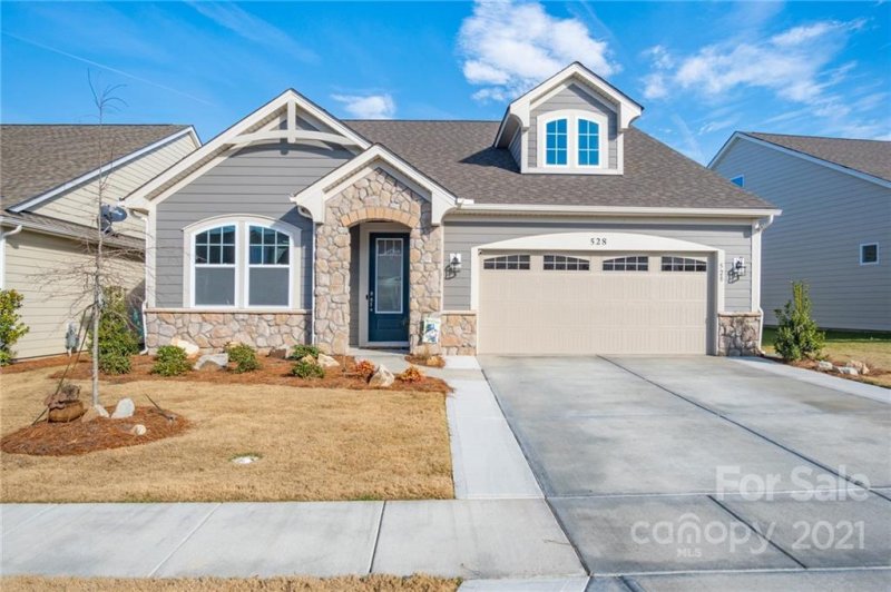 528 Lincoln Quarters Lane