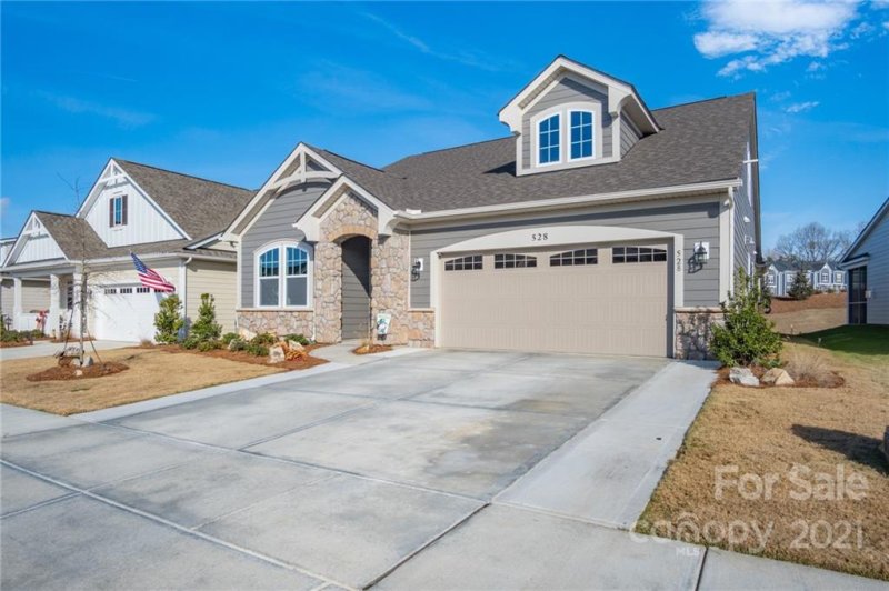 Property image 2 at 528 Lincoln Quarters Lane, Tega Cay, SC 29708