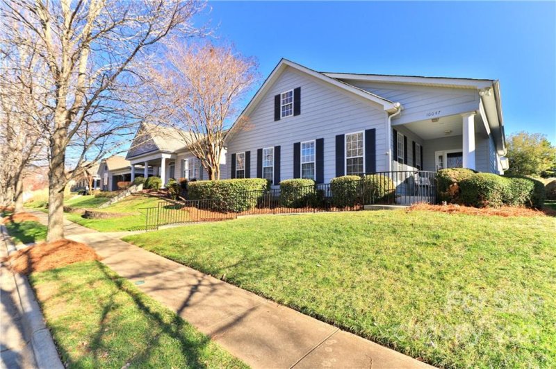Property image 3 at 10047 Bishops Gate Boulevard, Pineville, NC 28134