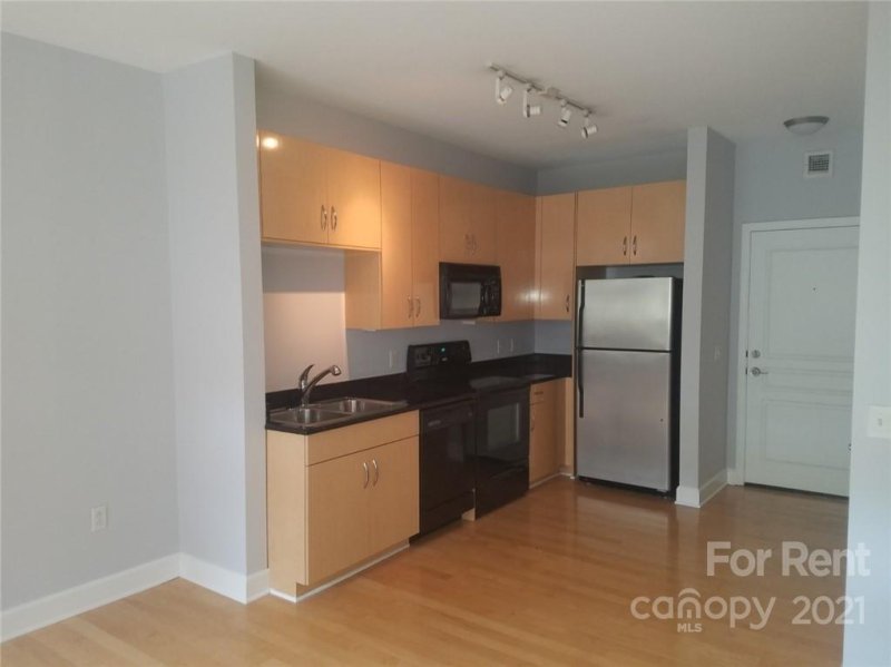 Property image 5 at 1320 Fillmore Avenue, Charlotte, NC 28203