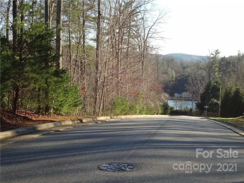 Property image 2 at 1314 Prince William Drive, Lenoir, NC 28645