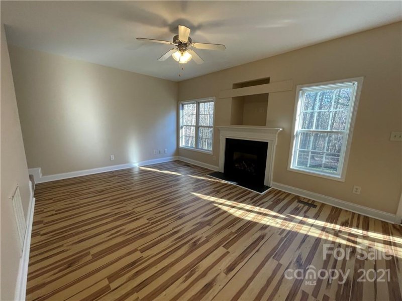 Property image 2 at 3514 Navajo Drive, Maiden, NC 28037