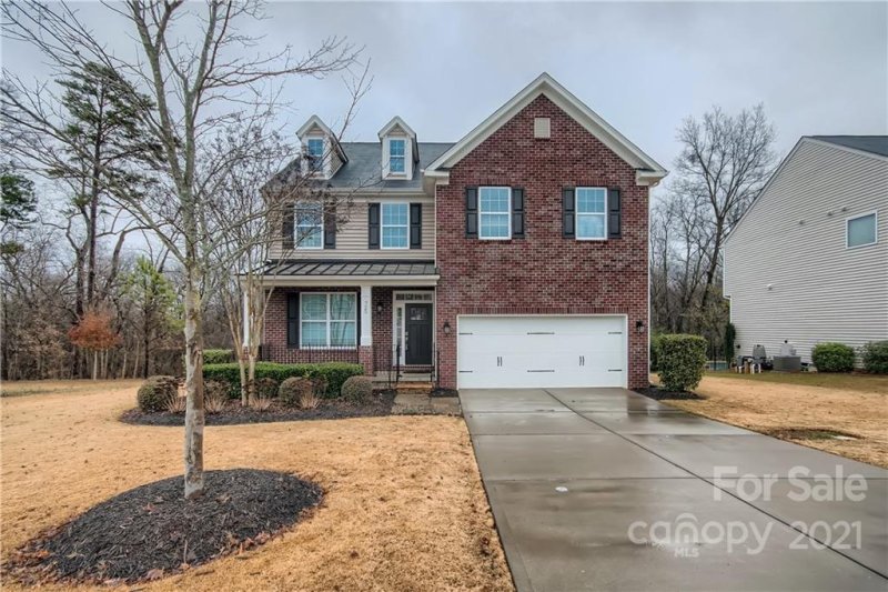 725 Trailhead Lane