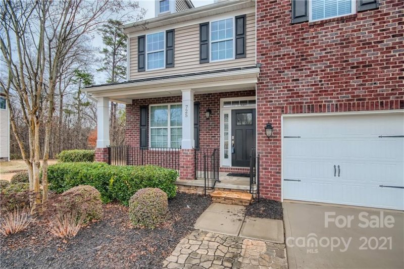 Property image 3 at 725 Trailhead Lane, Fort Mill, SC 29708