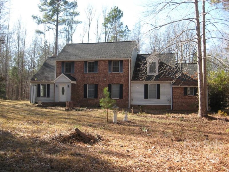 1403 Wedgefield Drive