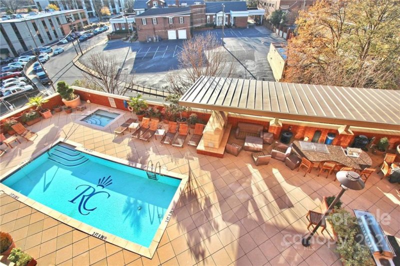 Property image 3 at 701 Royal Court, Charlotte, NC 28202