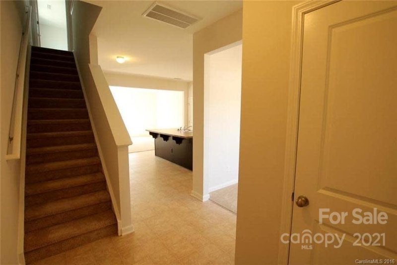 Property image 2 at 1567 Peabody Court, Gastonia, NC 28052