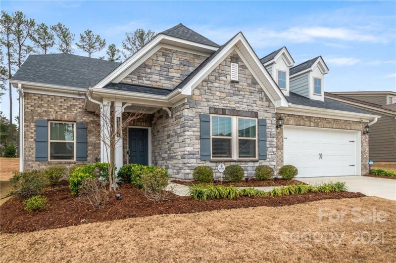 Property image 2 at 14907 Batteliere Drive, Charlotte, NC 28278